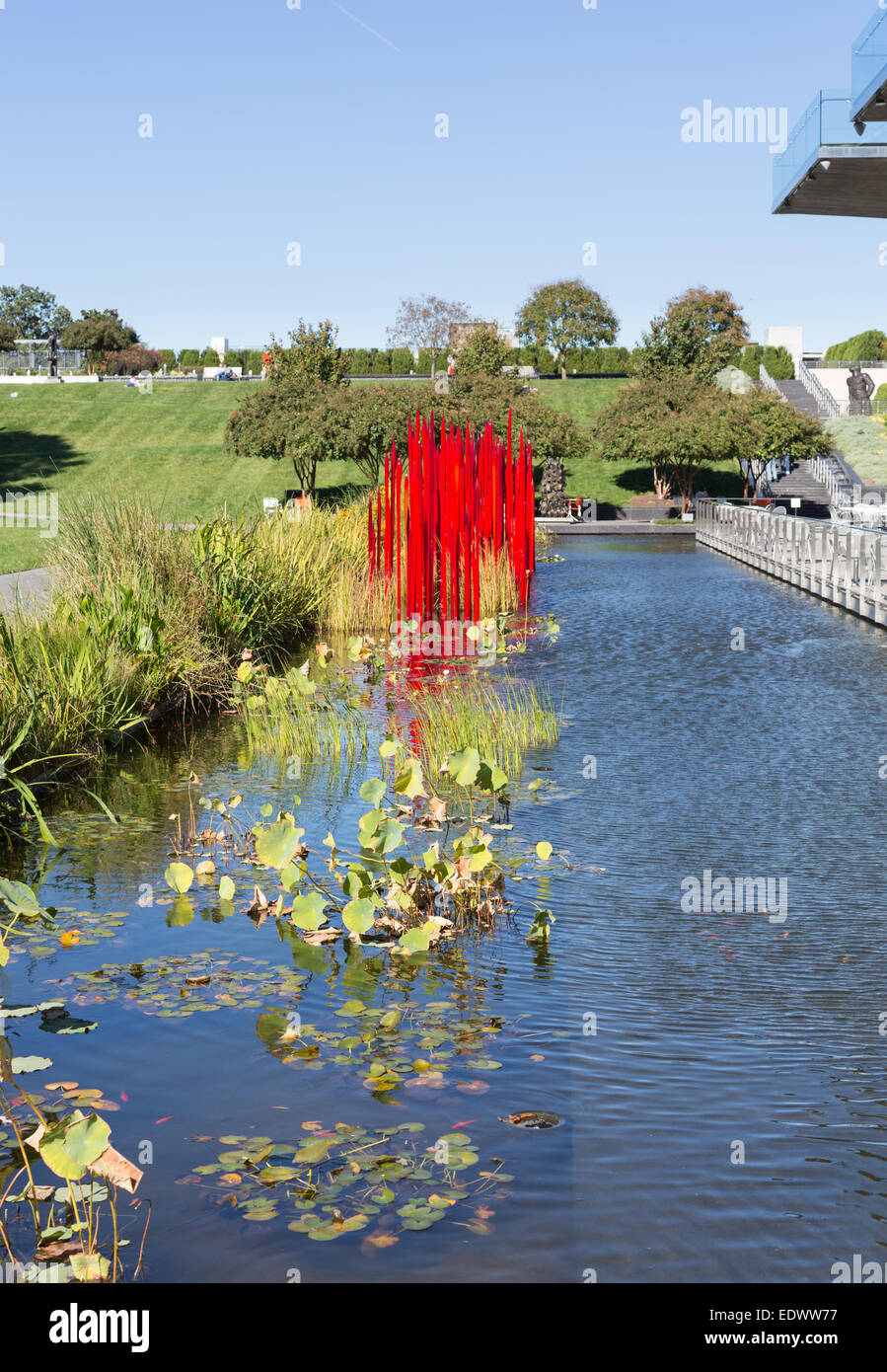 Vmfa Red Reeds Dale Chihuly glass reed sculpture at the Virginia Museum of Fine Arts ...