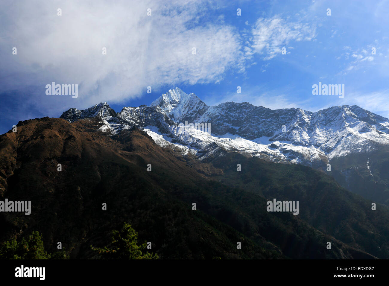 Snow Capped Thamsherku Mountain, on the Everest base camp trek, UNESCO World Heritage Site, Sagarmatha National Park, Solu-Khumb Stock Photo