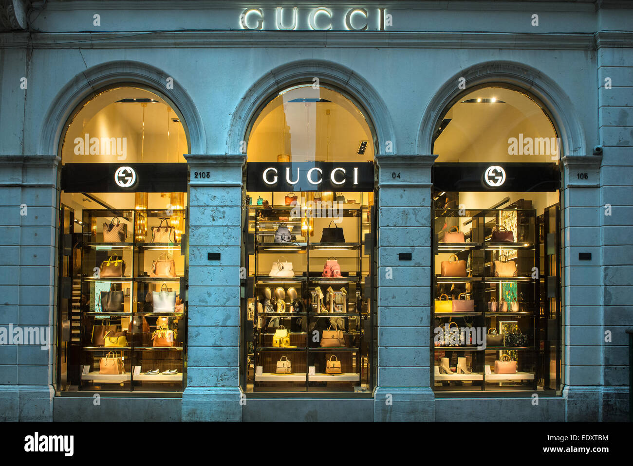 Gucci store in Venice Stock Photo - Alamy