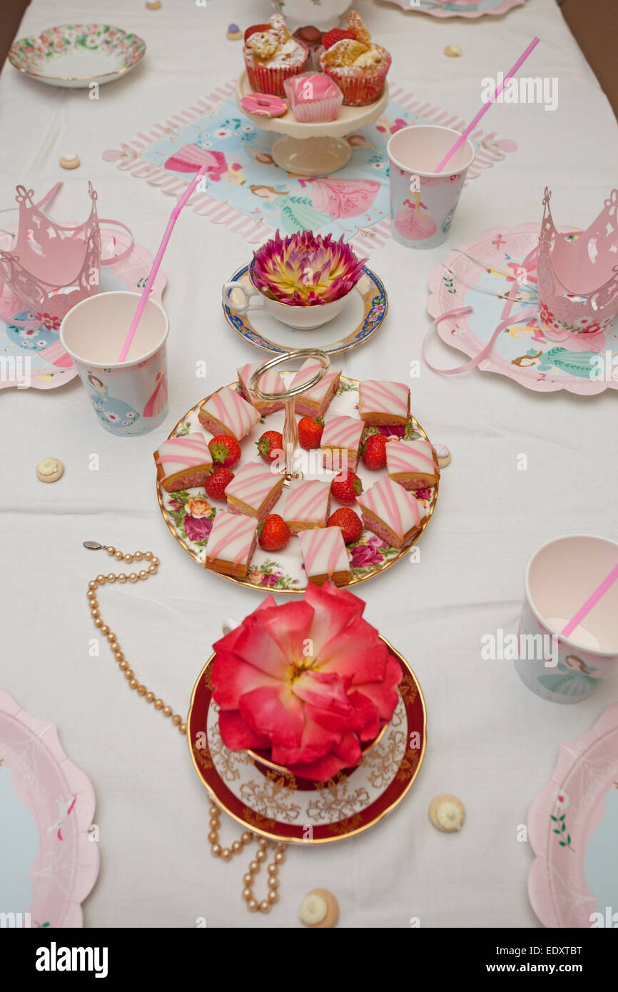 table setting for princess birthday party Stock Photo Alamy