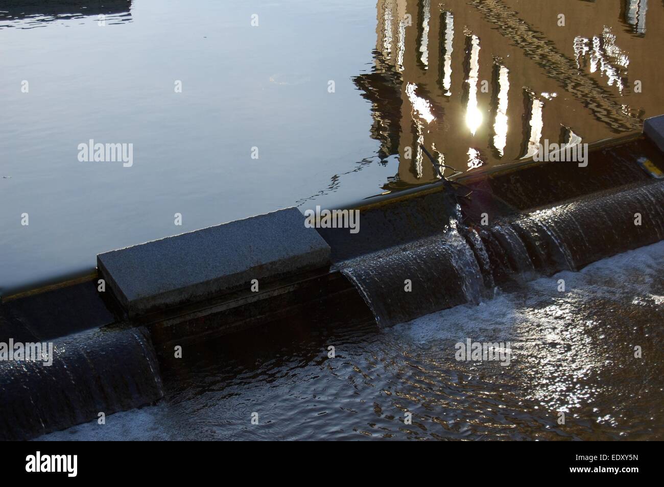 Reflection on still water hi-res stock photography and images - Alamy