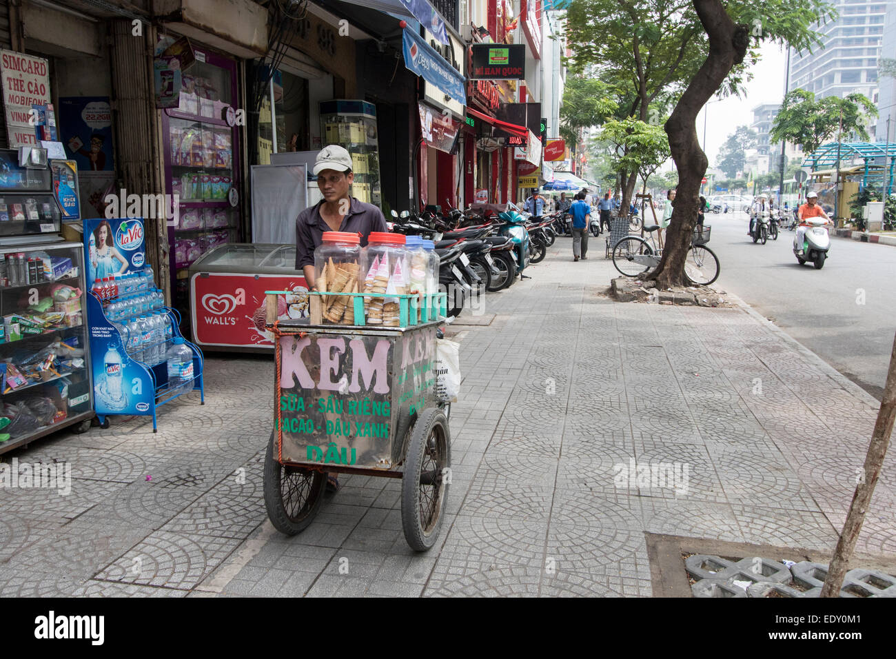 mobile street vendor in Ho Chi Minh city (Saigon) Vietnam Stock Photo Alamy