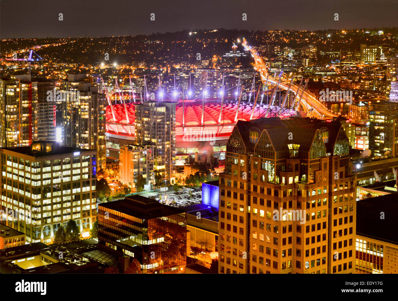 Vancouver night aerial stanley park hi-res stock photography and images ...
