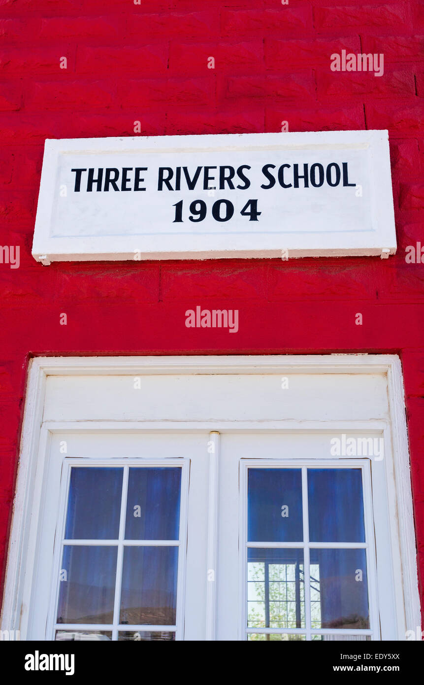 The historic red brick Three Rivers Schoolhouse, Three Rivers, New Mexico USA Stock Photo