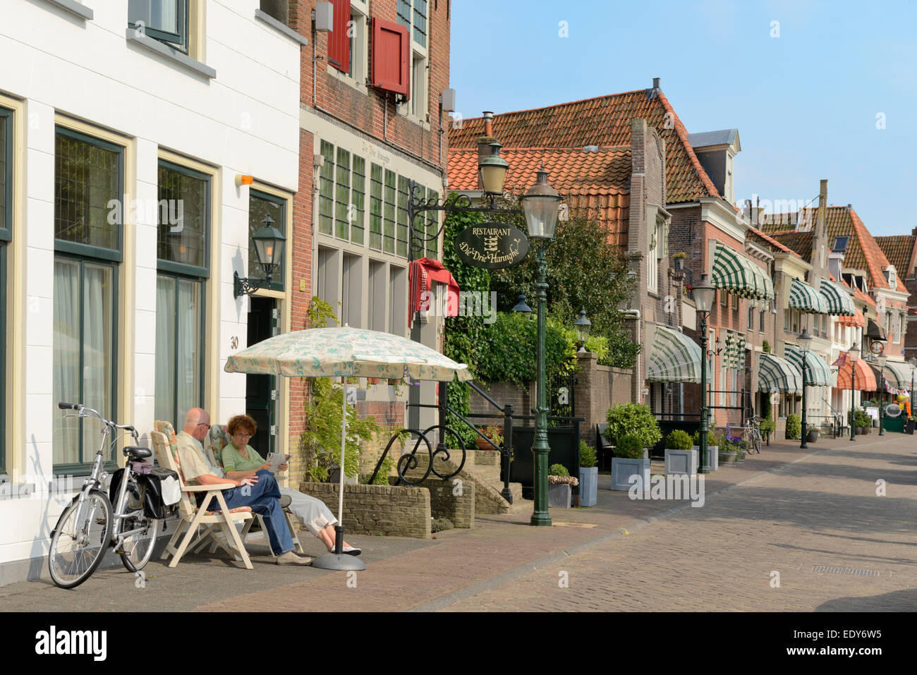 Houses and shops beside the port, Dijk, Oude Haven, Enkhuizen, North Holland, Netherlands, Europe Stock Photo