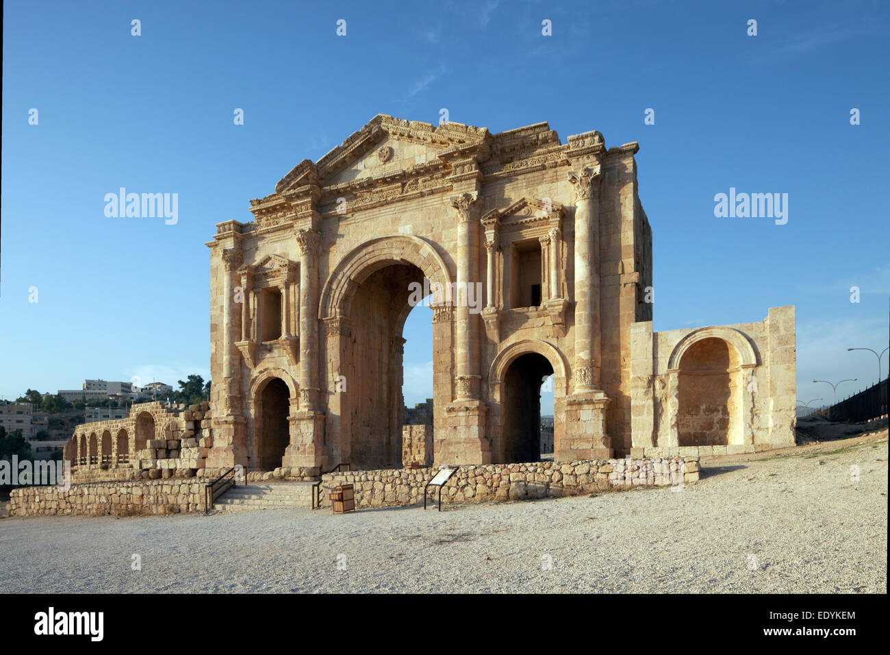 Triumphal arch in honour of Emperor Hadrian, portal, built 129-130 AD, an ancient Roman city of the Decapolis, Jerash Stock Photo