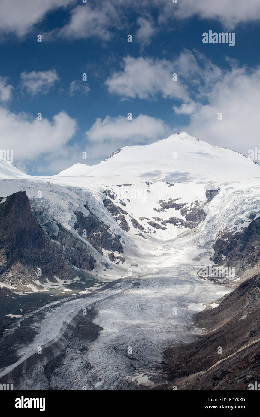 Johannisberg mountain with Pasterze glacier in the Glockner Group, Bruck, Salzburg State, Austria Stock Photo
