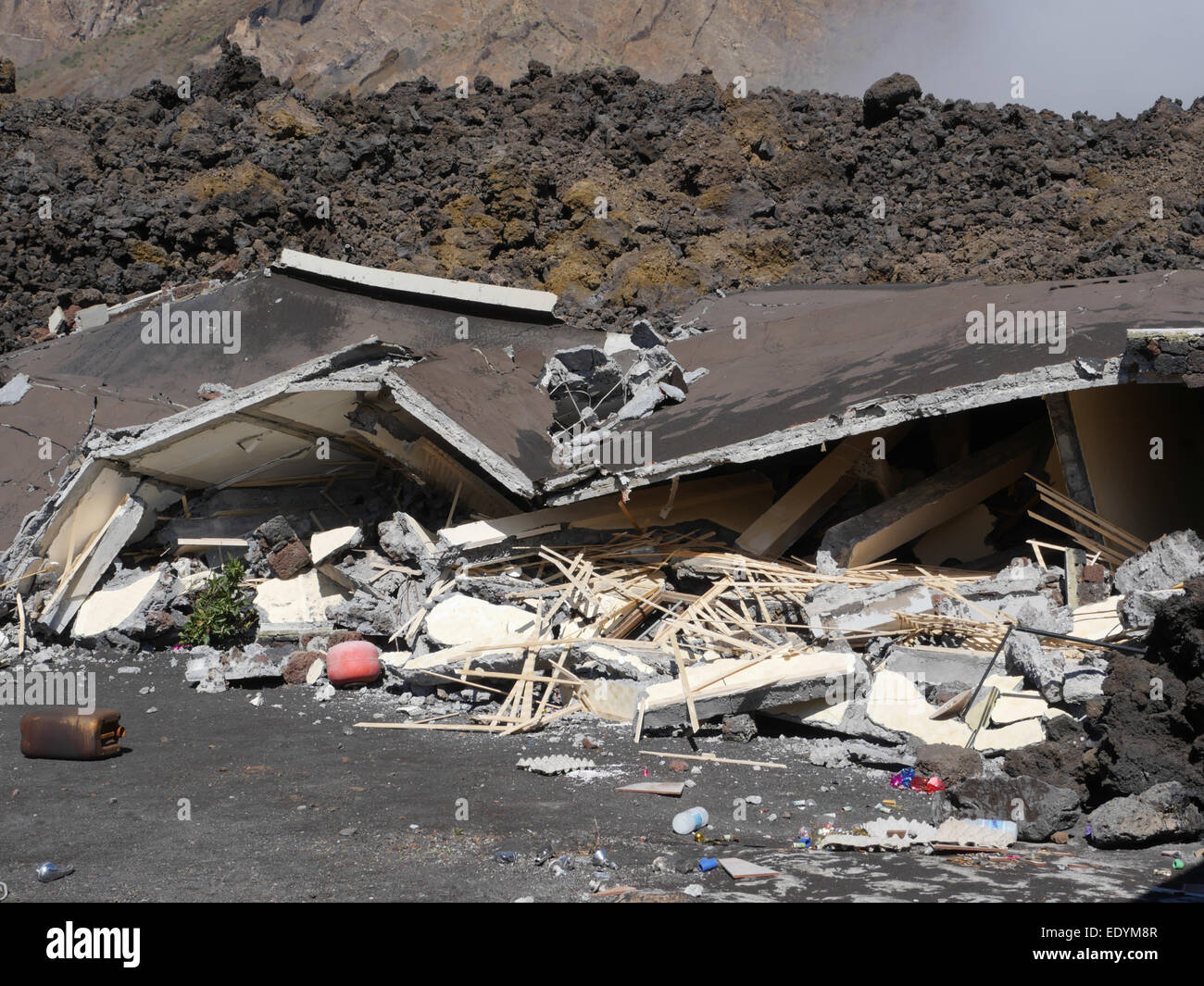 Lava flow destroys a house at Pico do Fogo on Cape Verde Islands - December 2014 Stock Photo