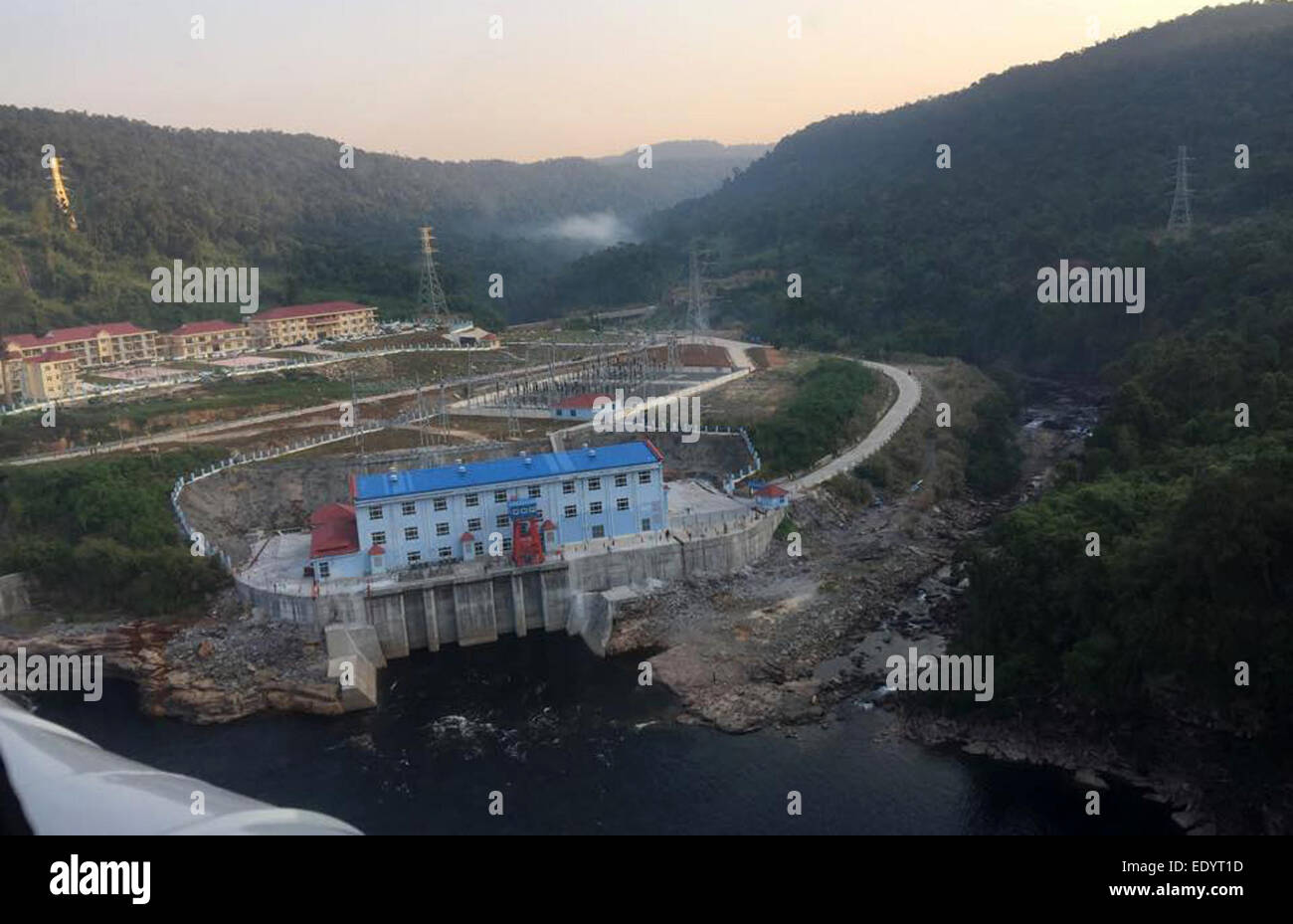 Koh Kong. 12th Jan, 2015. Photo taken on Jan. 12, 2015 shows the Chinese-built 338-megawatt Russei Chrum Krom River hydropower dam in Koh Kong province, Cambodia. The hydroelectric dam, Cambodia' s largest hydropower station so far, commenced operation on Monday after it had been constructed for nearly five years. © Sovannara/Xinhua/Alamy Live News Stock Photo