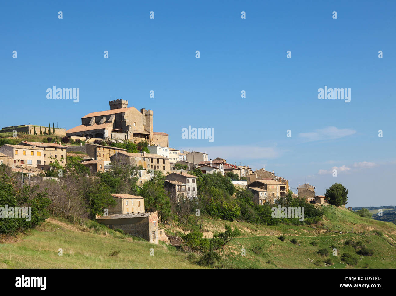 The town and 12th Century fortified church of Santa Maria in Ujue, (Uxue in Basque), a town in Navarre, Spain Stock Photo