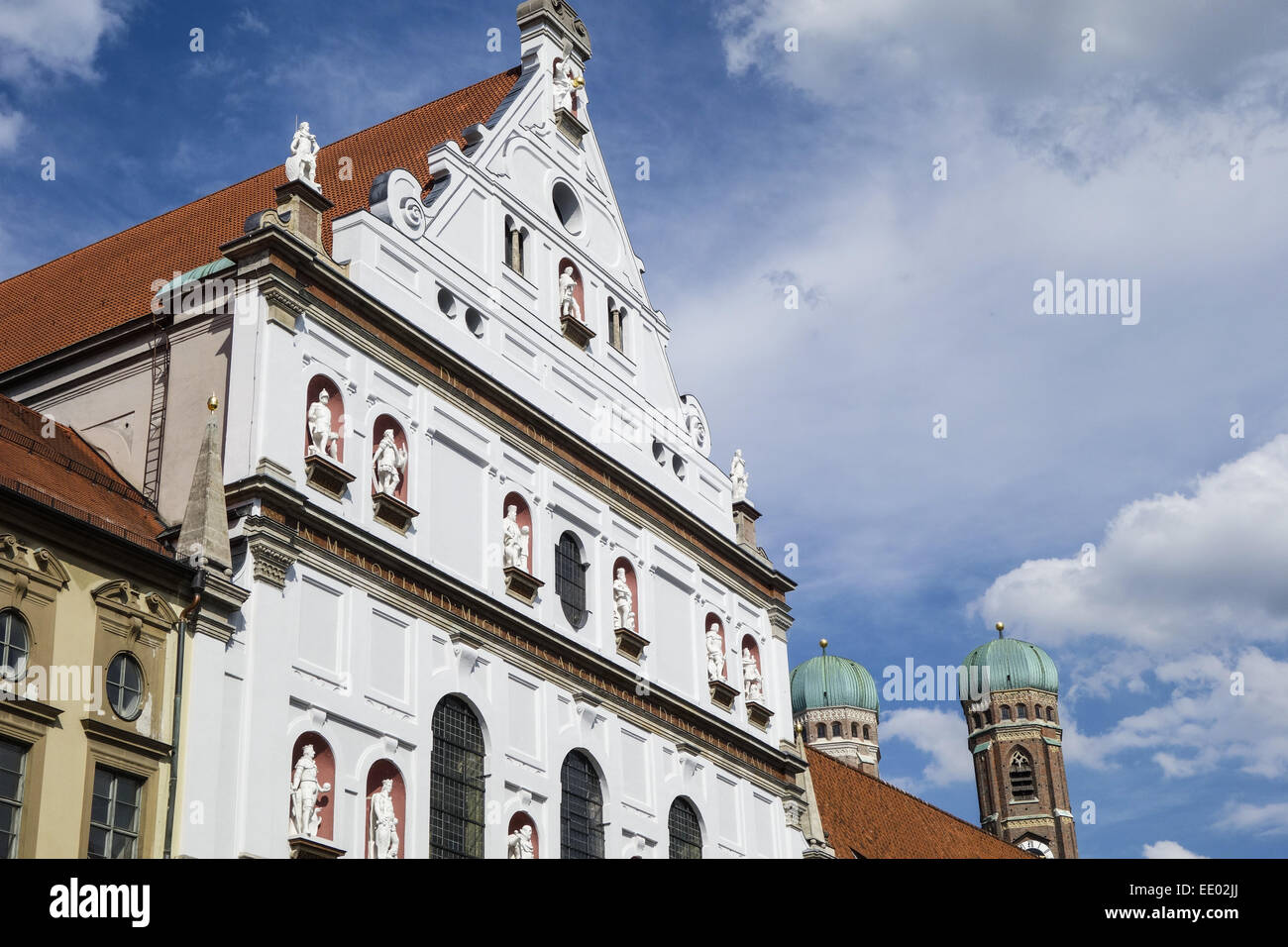 Neuhauserstrasse in München, Kirche St, Michael, Bayern, Deutschland