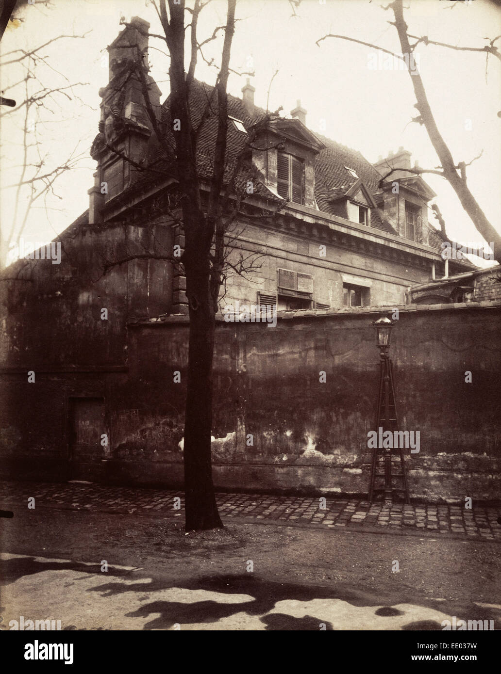 Ancien Couvent, Avenue de l'Observatoire (Old Convent, avenue d l'Observatoire); Eugène Atget, French, 1857 - 1927; Paris Stock Photo