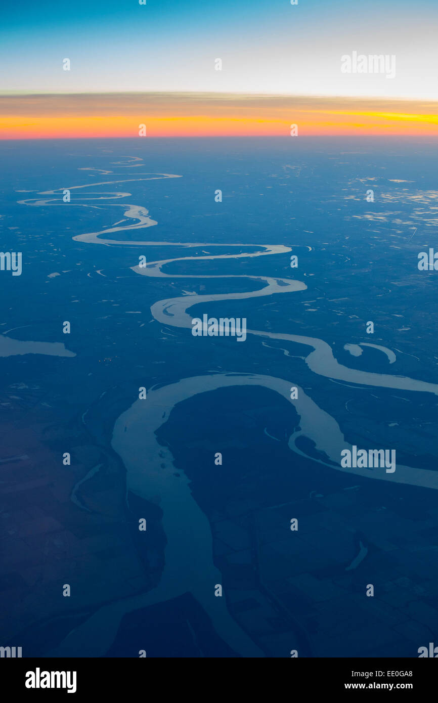 USA Rivers Mississippi River aerial from 35,000 feet at dusk.  Over Missouri Kentucky and Tennessee states  Looking south Stock Photo