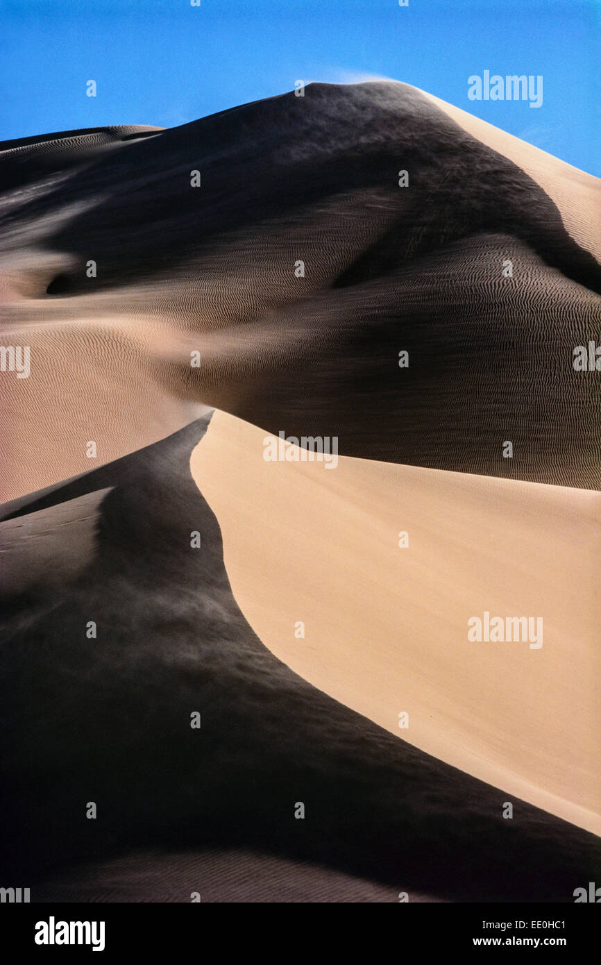 Sand dunes of the Grand Erg Occidental near Taghit in North west Algeria. Stock Photo