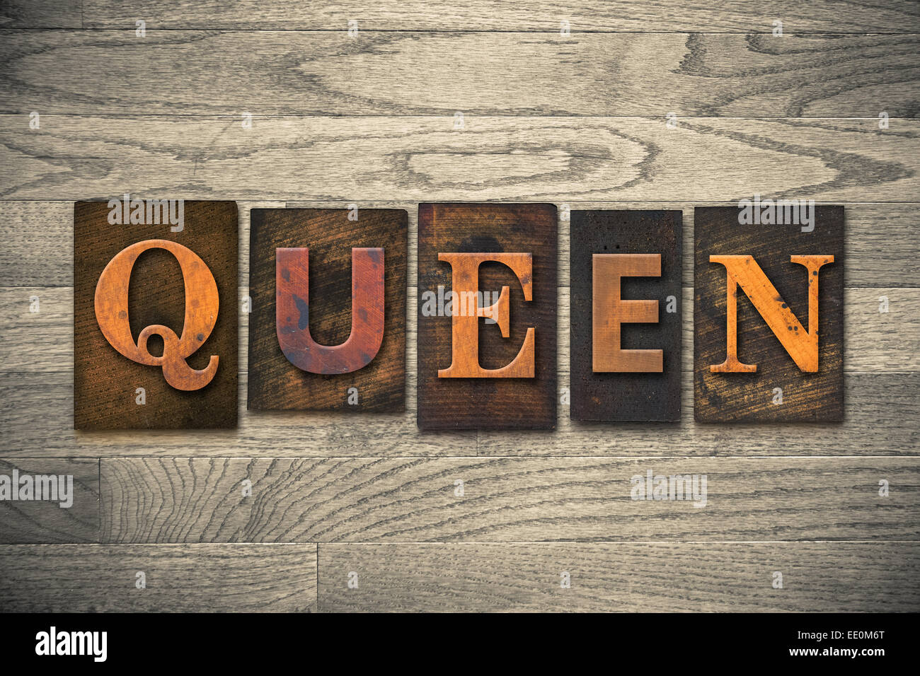 The word "QUEEN" written in wooden letterpress type Stock Photo Alamy