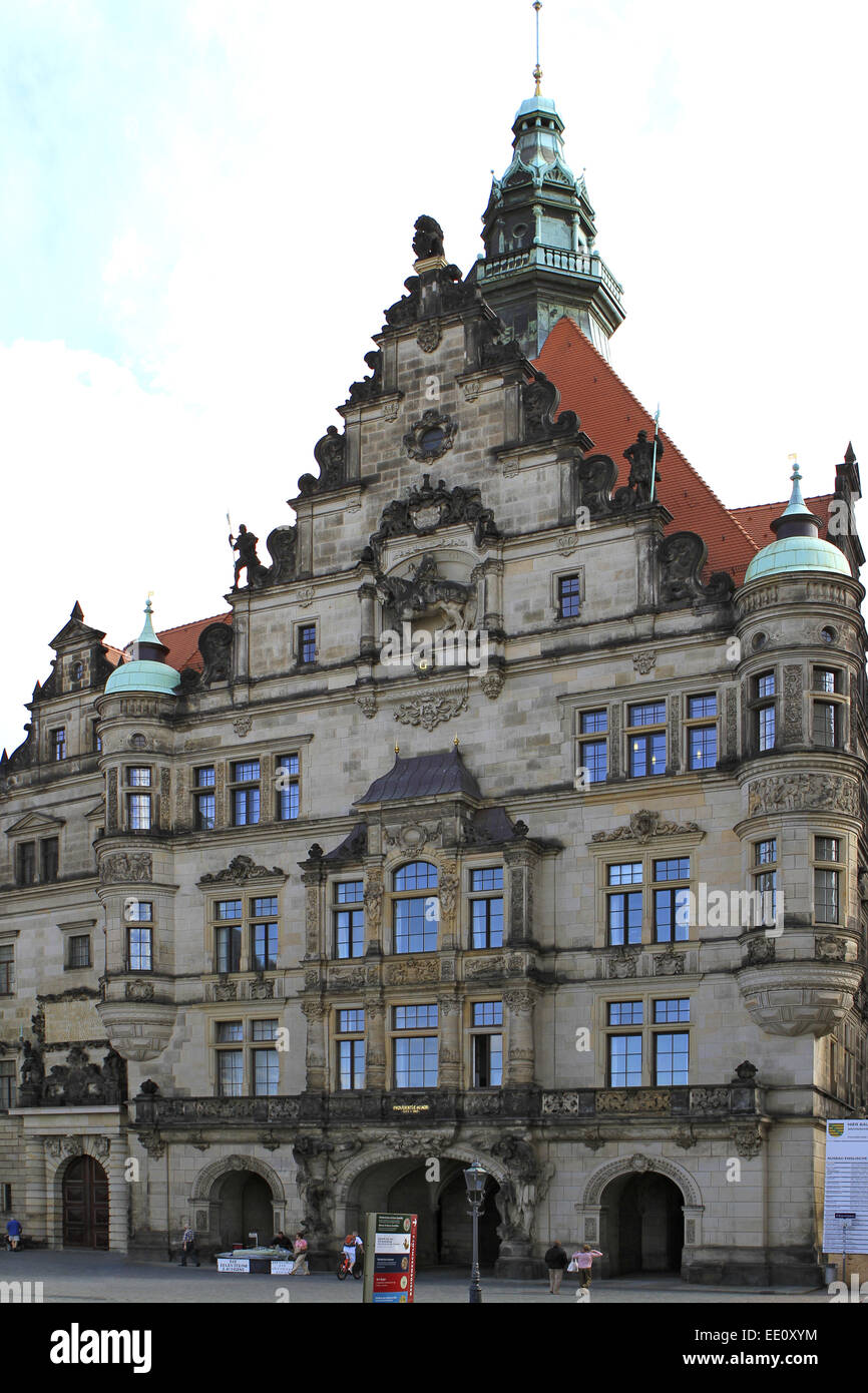 Deutschland, Sachsen, Dresden, Stadttor, Georgentor, Schlossplatz Stock Photo