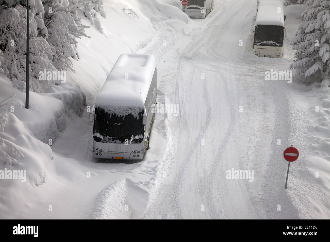High asphalt road hi-res stock photography and images - Alamy