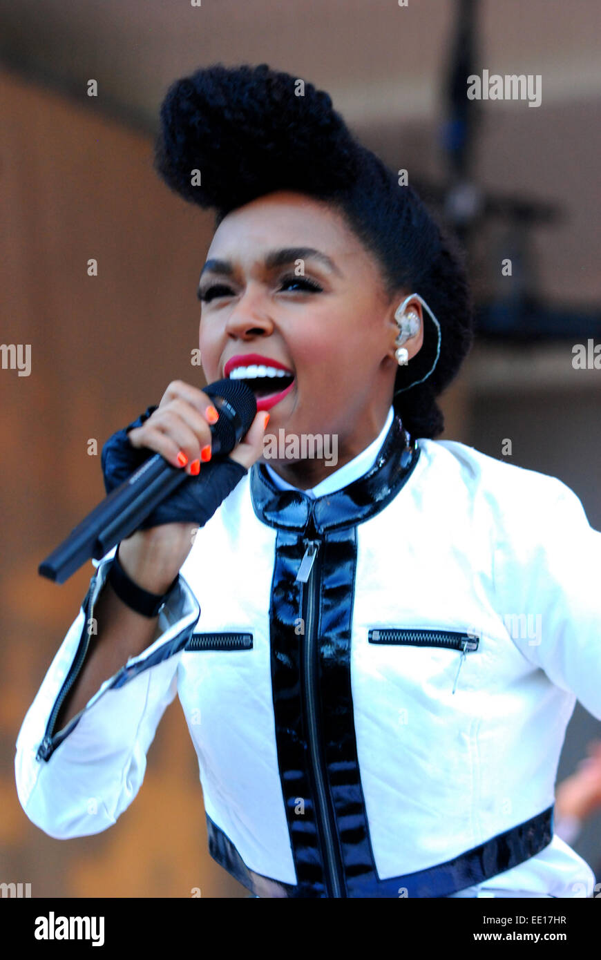 Janelle Monáe headlines day 2 of the Taste of Chicago 2014 at the Petrillo Music Shell at Chicago's Grant Park on Thursday, July 10, 2014  Featuring: Janelle Monae Where: Chicago, Illinois, United States When: 11 Jul 2014 Stock Photo