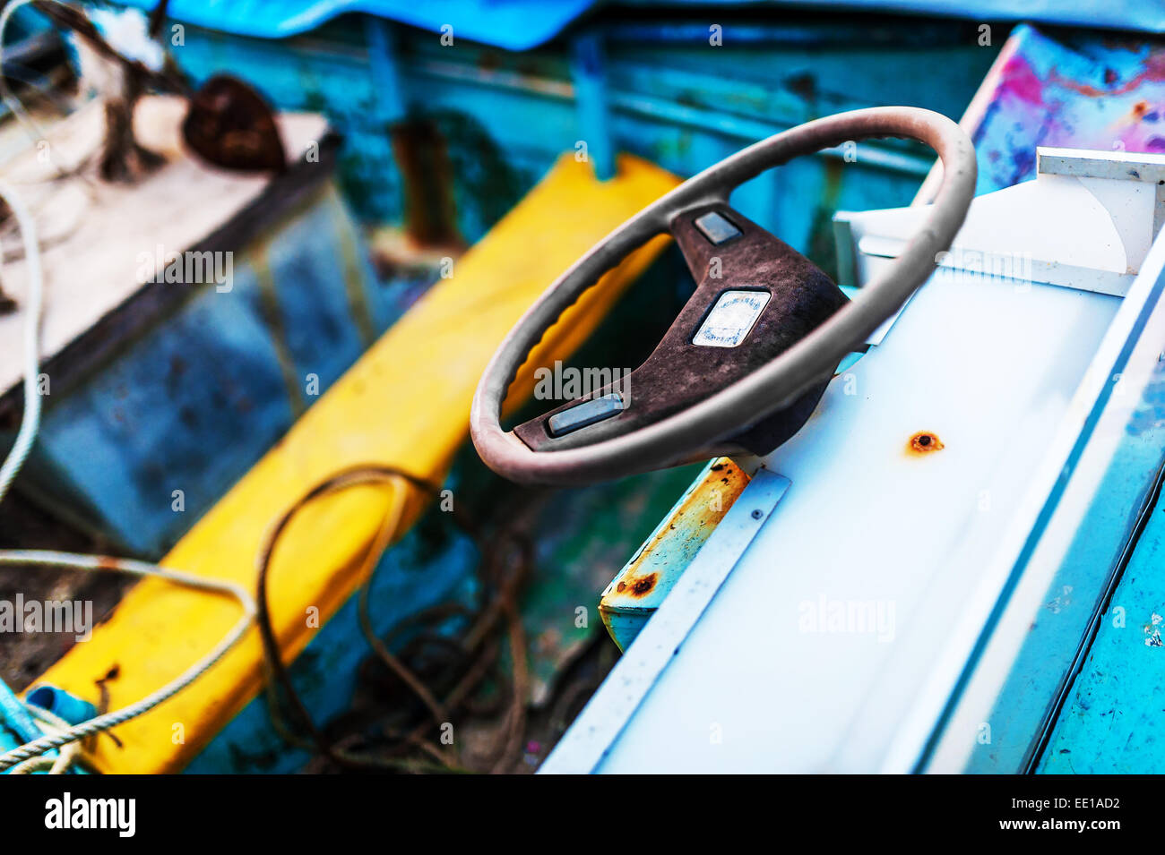 Ship old fashioned wheel hi-res stock photography and images - Alamy