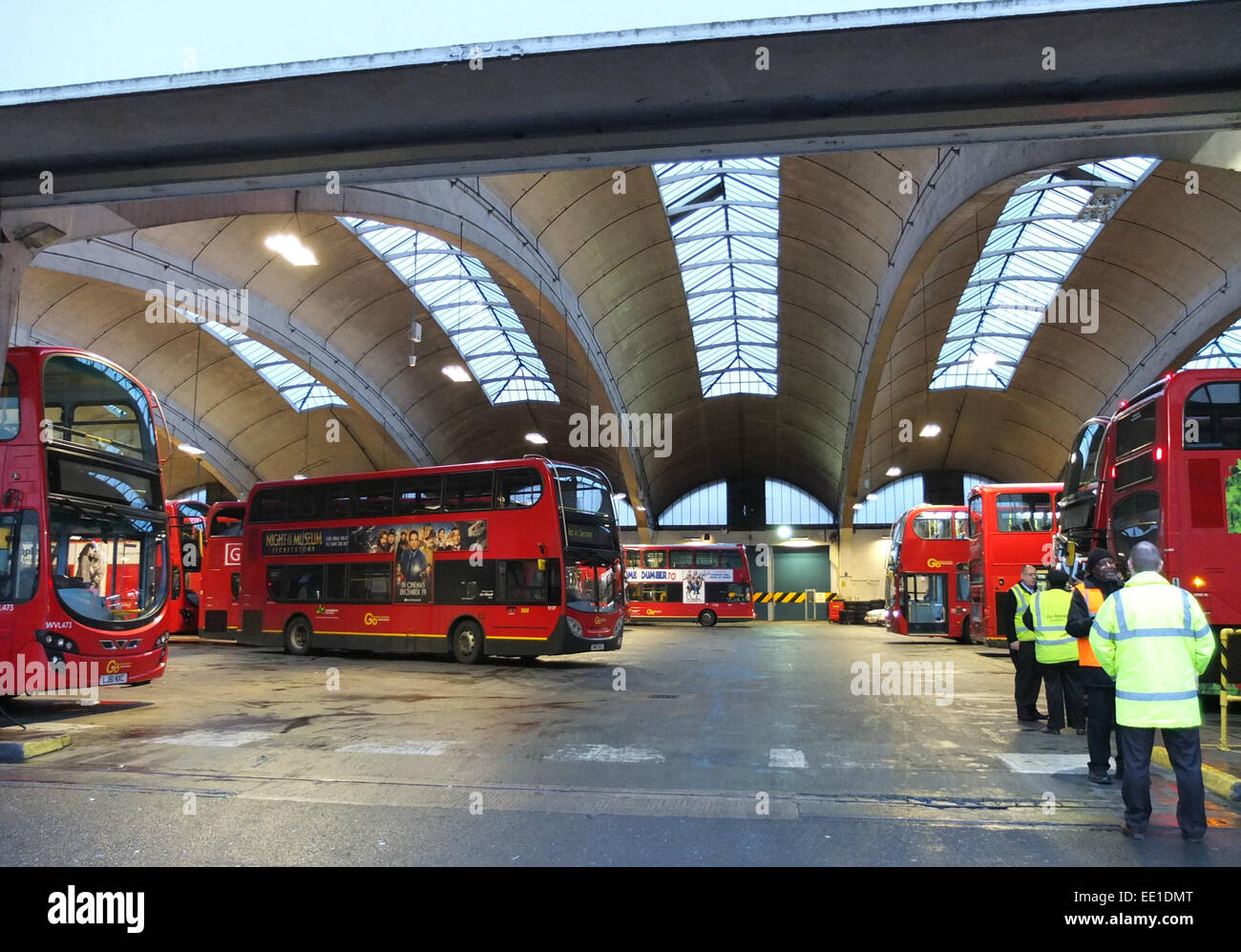 London, UK. 13th January, 2015. Bus drivers and other union members set up a picket line outside Stockwell bus station Credit:  nelson pereira/Alamy Live News Stock Photo