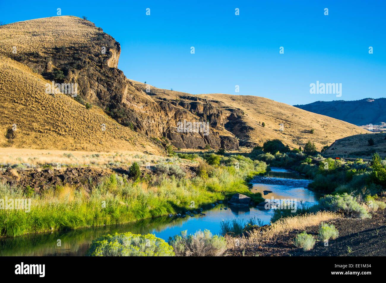 Mighty John Day River flowing through the Sheep Rock unit in the John