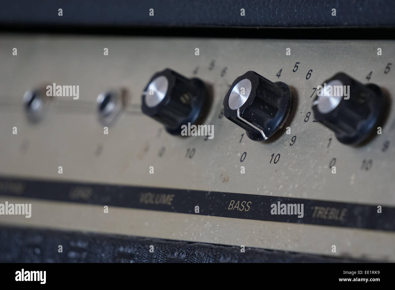 Bass amplifier hires stock photography and images Alamy