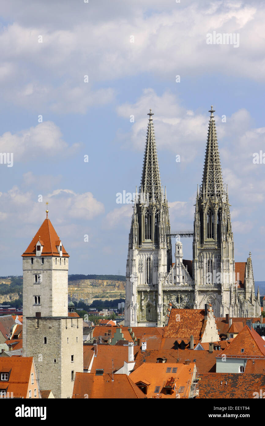 Regensburg, Unesco Welterbe, Stadtansicht, Dom St,  Peter, Goldener Turm, St,  Peters Cathedral, Golden Tower, Bayerische Eisens Stock Photo
