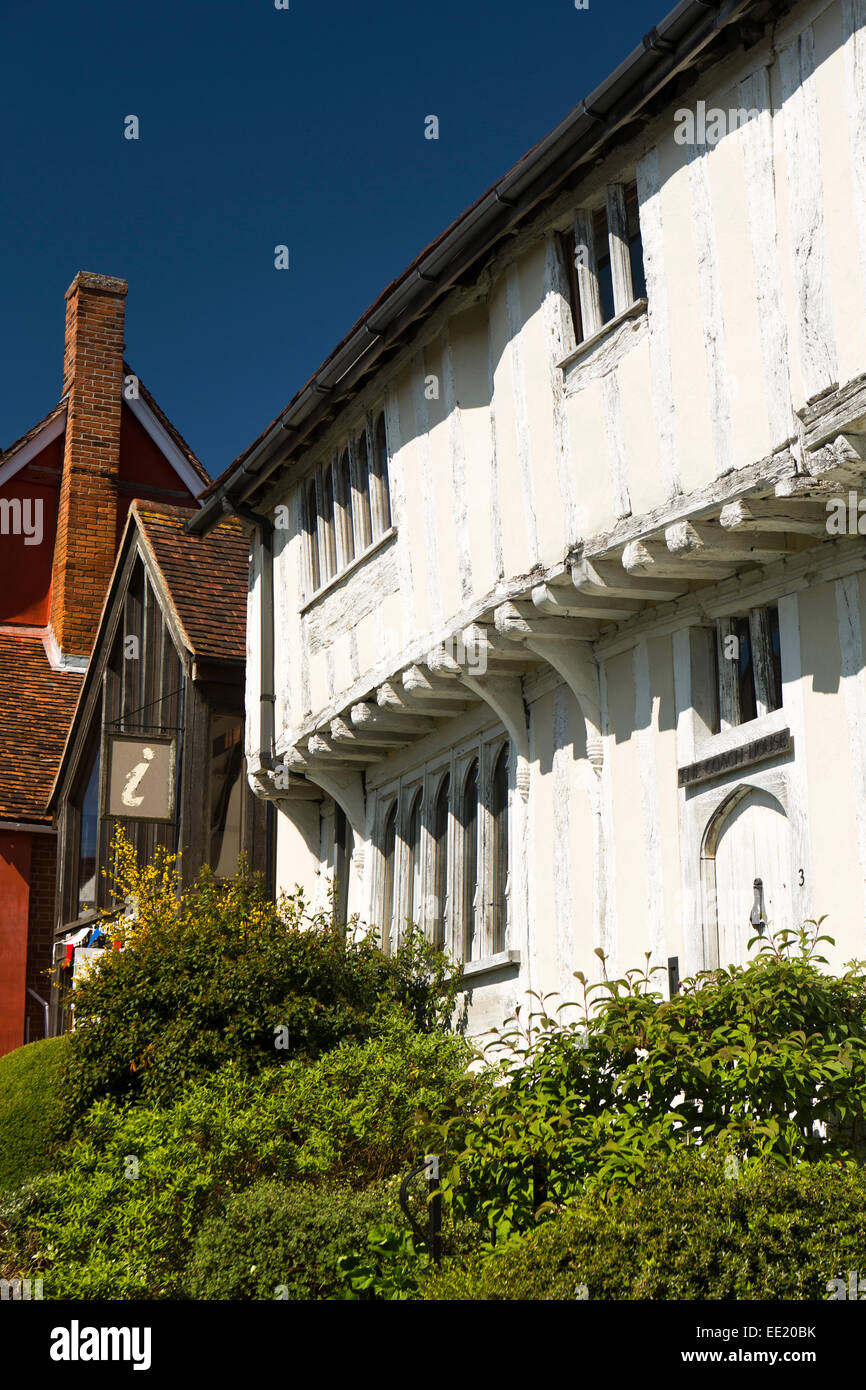 UK England, Suffolk, Lavenham, Lady Street, medieval timber framed house beside TIC Stock Photo