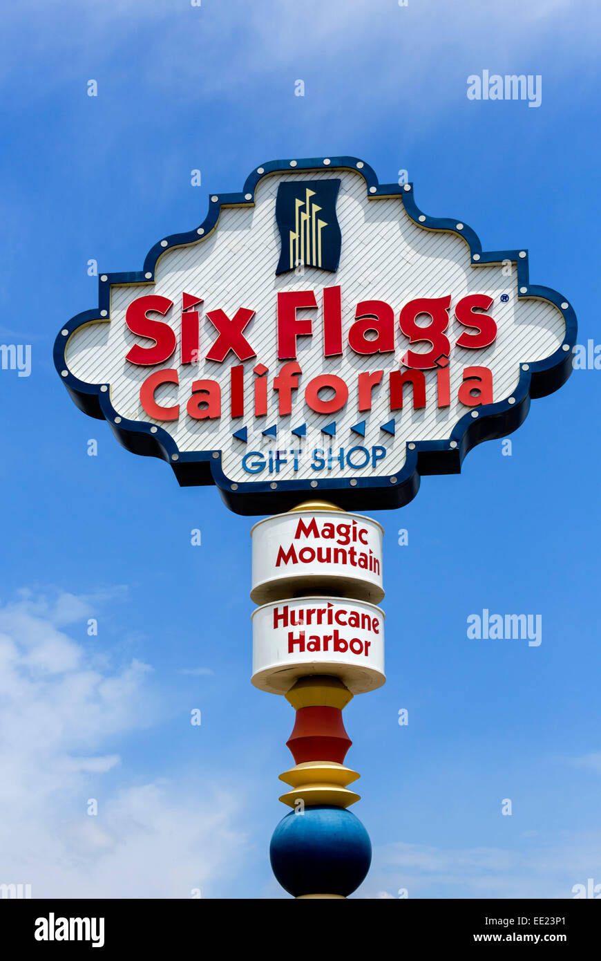 Sign outside Six Flags California (Magic Mountain & Hurricane Harbor), Valencia, Santa Clarita, nr Los Angeles, California, USA Stock Photo