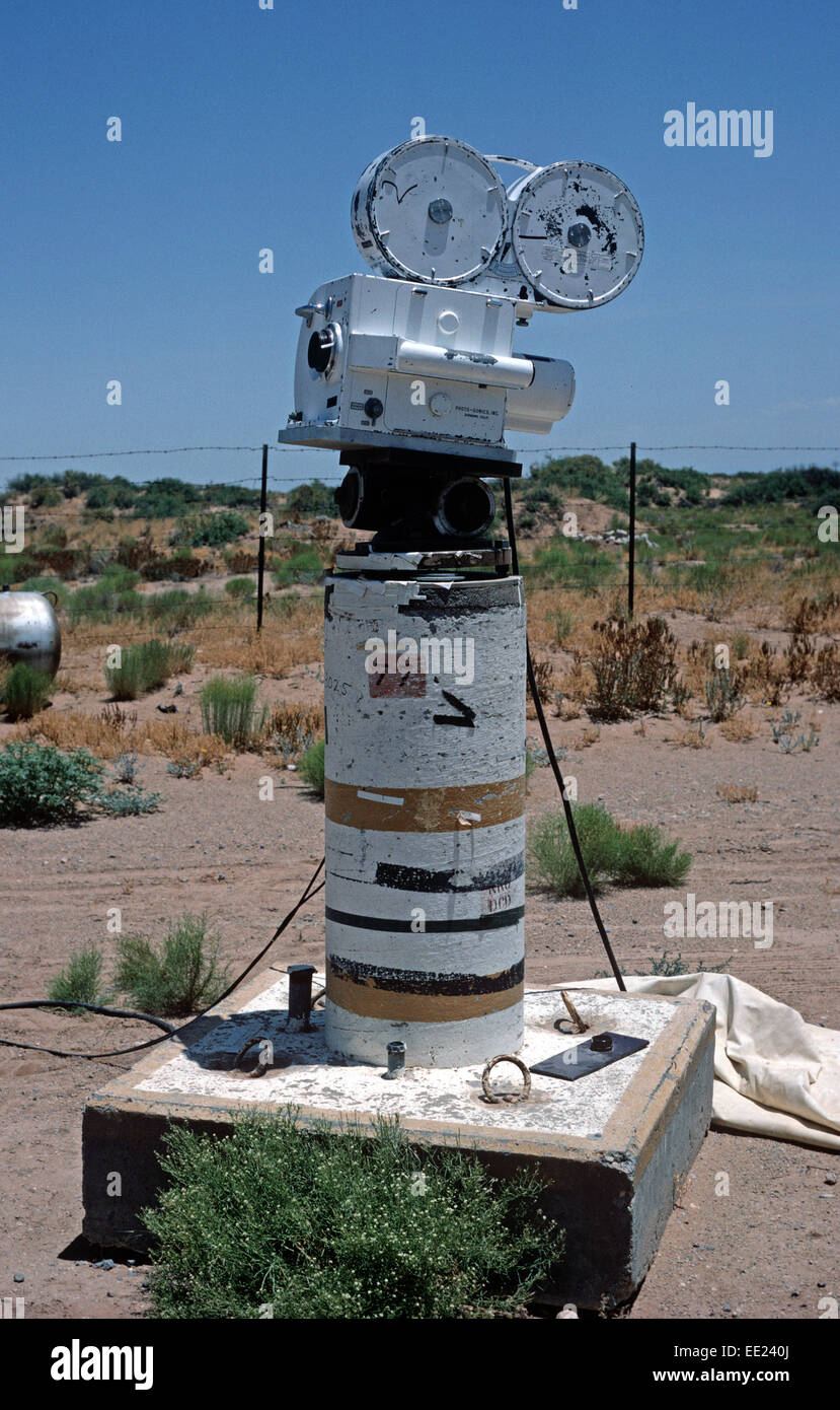 HIGH SPEED MOVIE CAMERA FOR FILMING MISSILE TESTING, UNITED STATES ARMY, McGREGOR FIRING RANGE