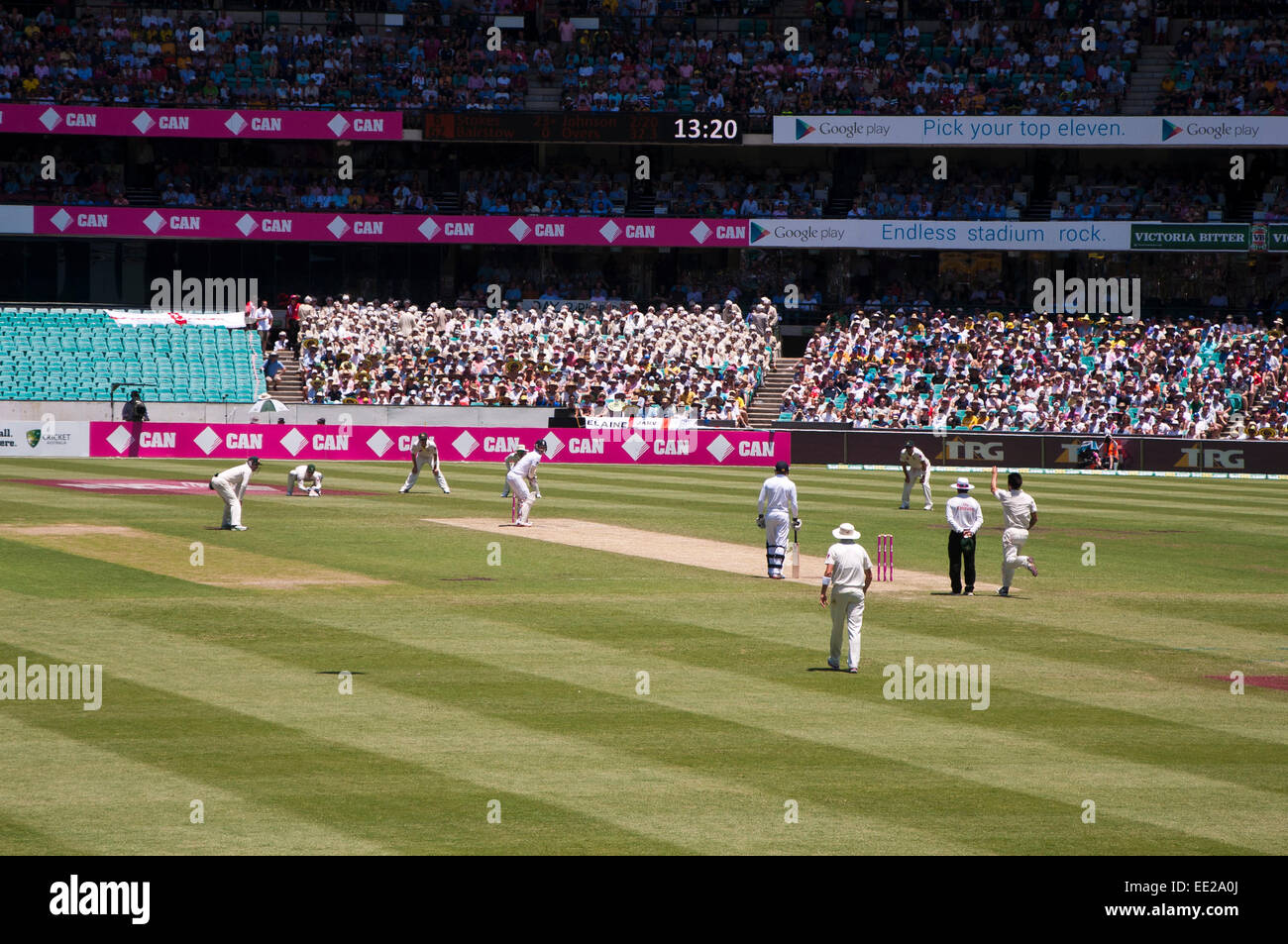 SYDNEY,AUSTRALIA JANUARY 4 Australias Mitchell Johnson bowls on last
