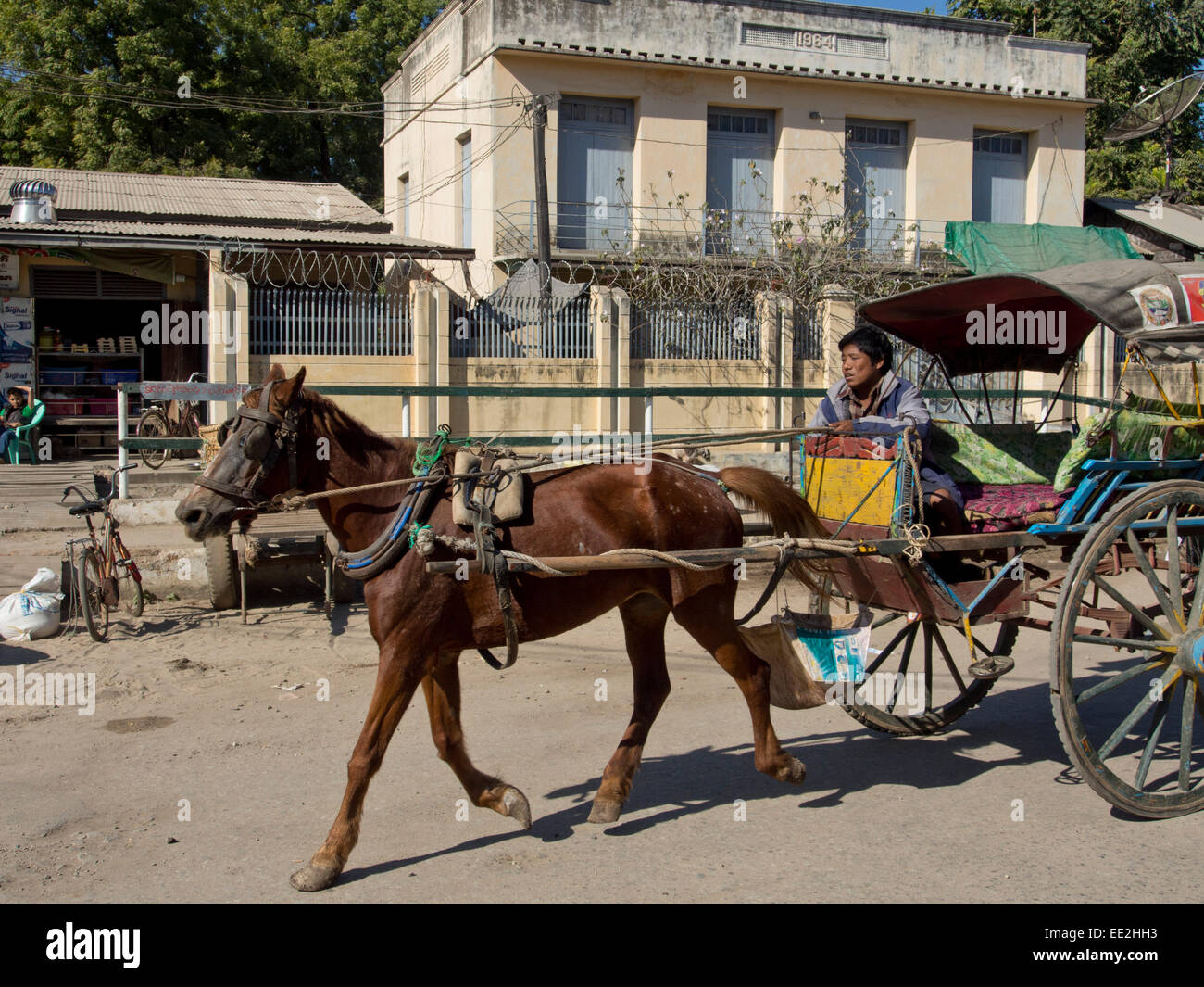 Village horse and cart hires stock photography and images Alamy