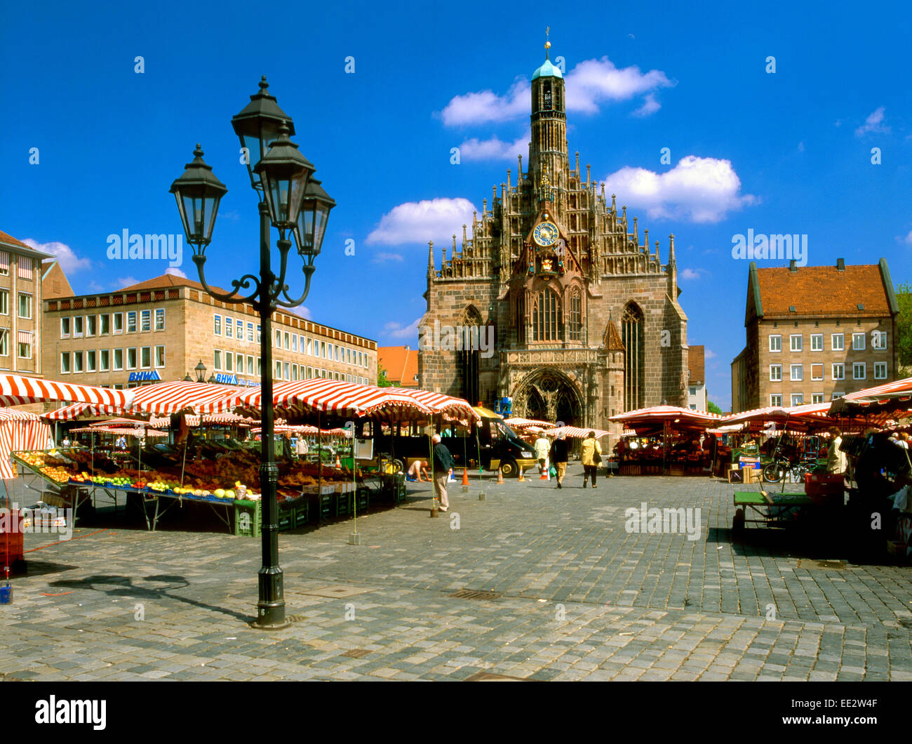 Nuremberg, Bavaria, Germany. Hauptmarkt (main market square) and 14thC