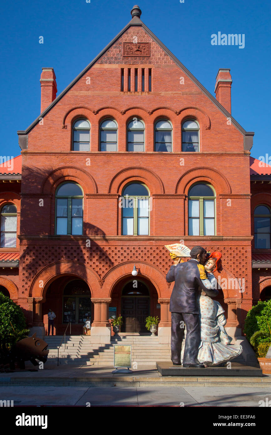 Dancing figures outside Museum of Art and History at the old Custom House, Key West, Florida, USA Stock Photo