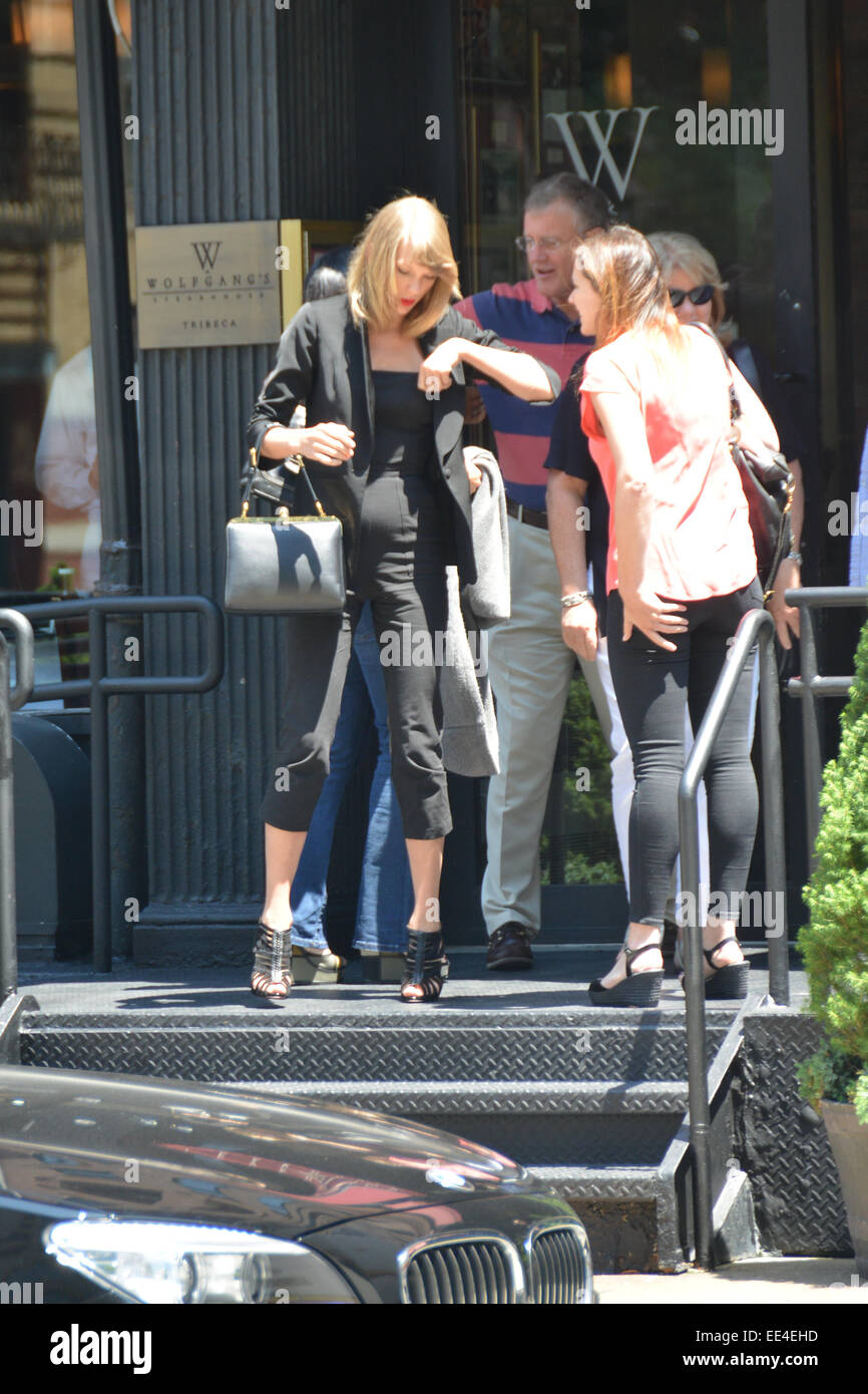 Taylor Swift spotted out in New York wearing all black carrying the Dolce &  Gabbana 'Sara Handbag' Featuring: Taylor Swift Where: Manhattan, New York,  United States When: 11 Jul 2014 Stock Photo - Alamy