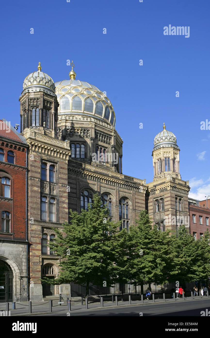 Deutschland, Berlin, Europa, Hauptstadt, Stadt, Sehenswuerdigkeit, Kuppel der neuen Synagoge, Architektur, Aussenaufnahme, Baude Stock Photo