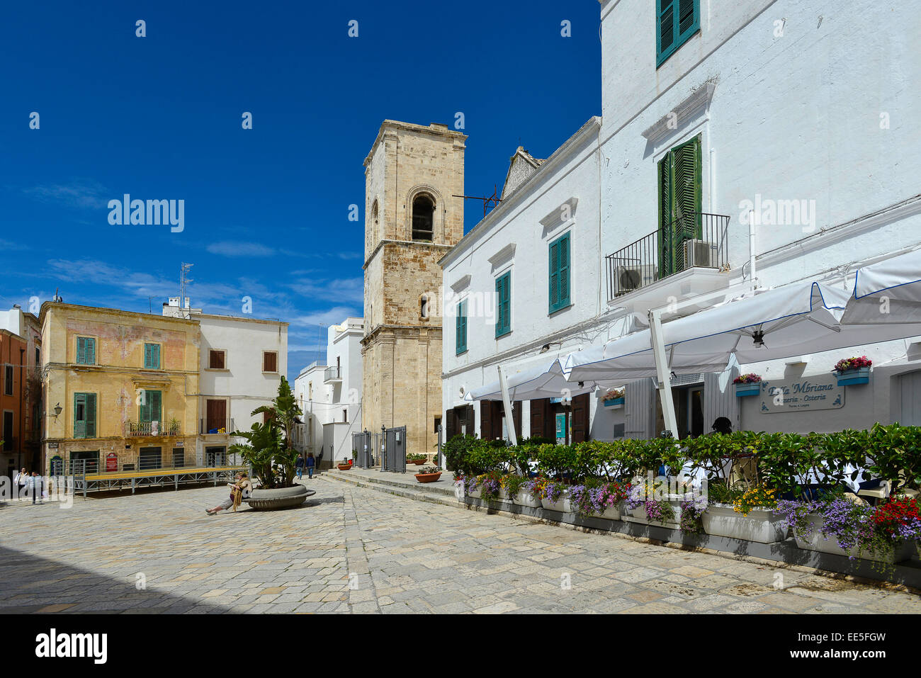 Polignano a mare puglia square hi-res stock photography and images - Alamy