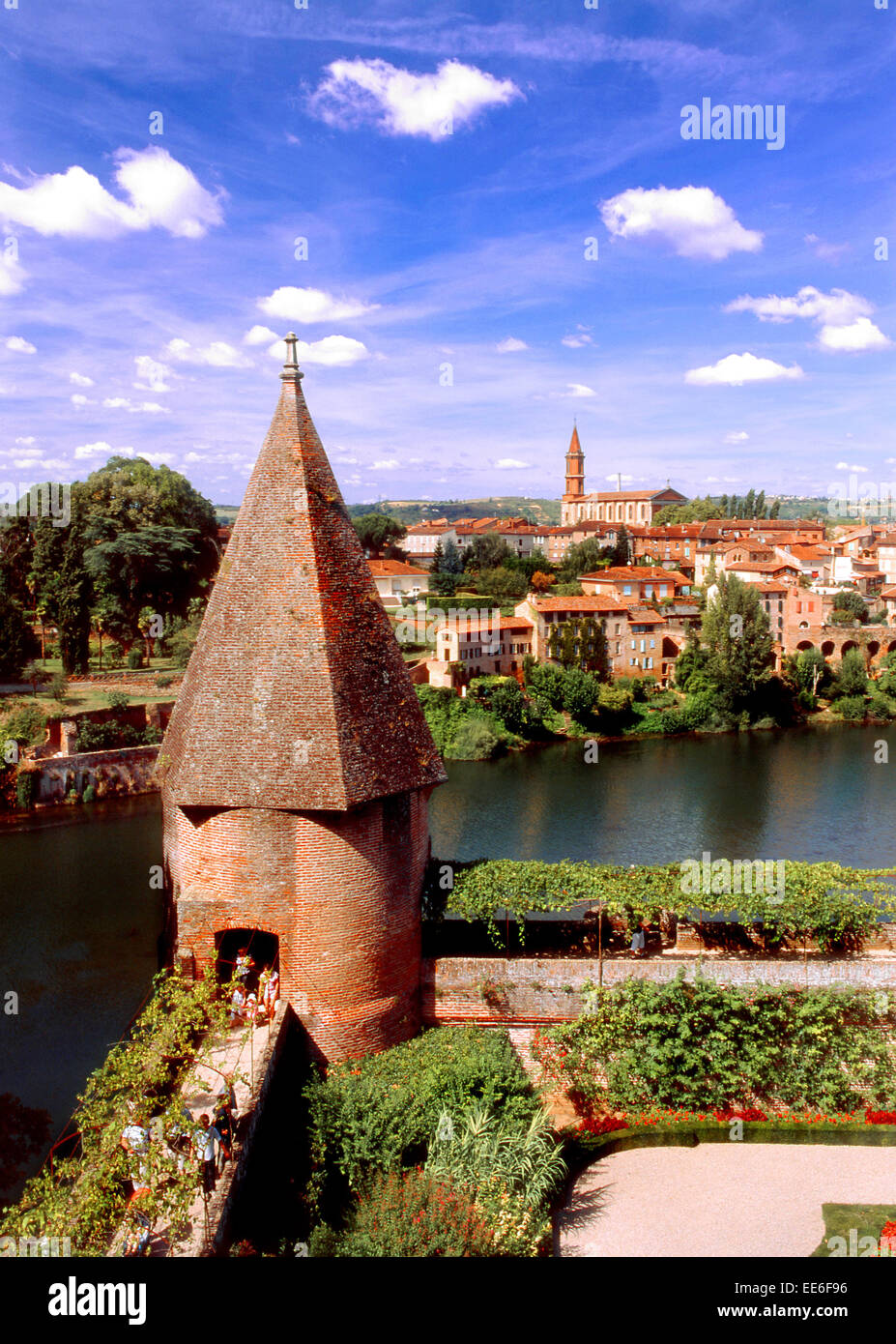 Albi, Midi-Pyrenees, France. View over River Tarn from Palais de la Berbie, showing formal Gardens of the Bishop's Palace Stock Photo