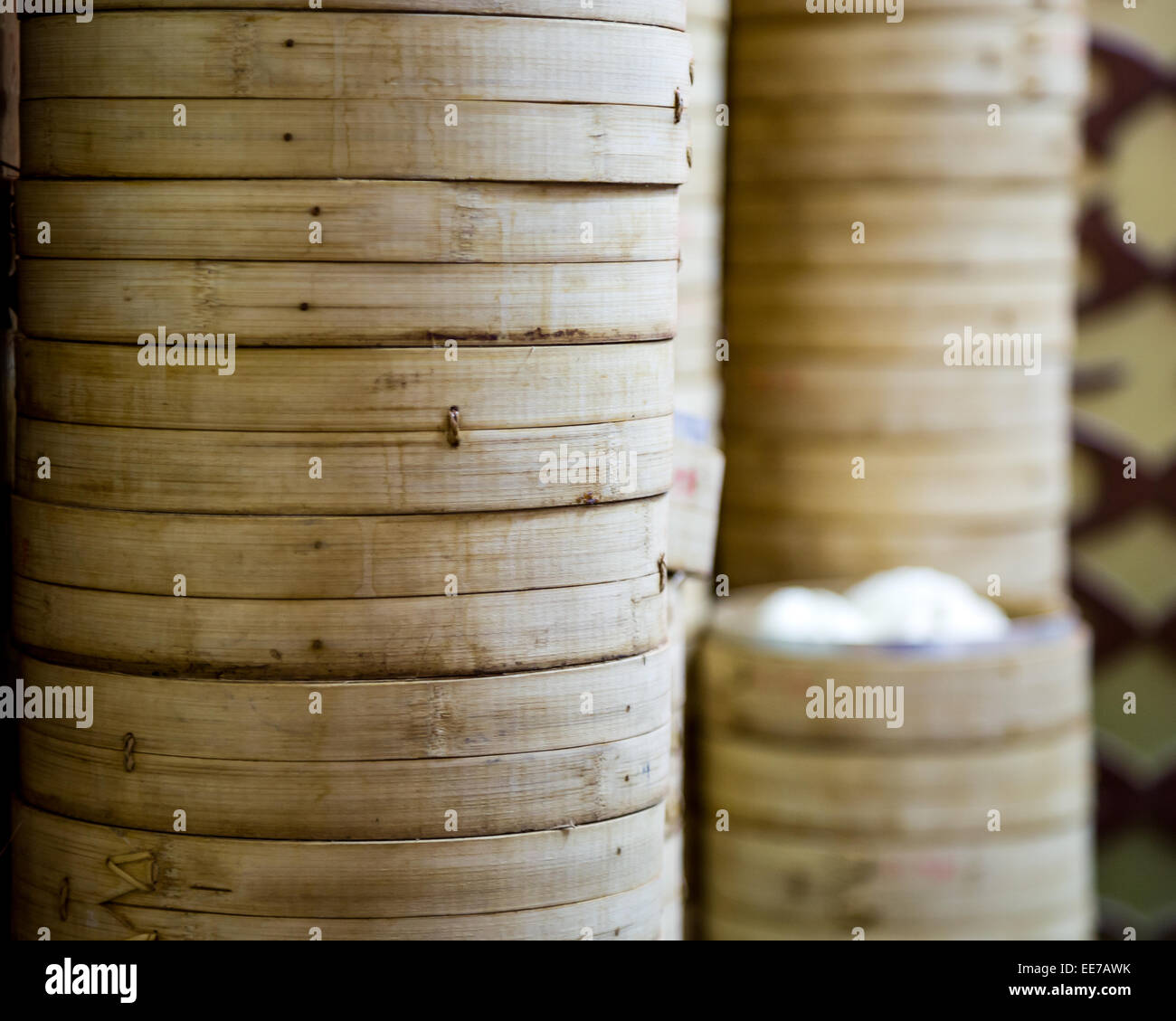 Stack of bamboo steamer hires stock photography and images Alamy