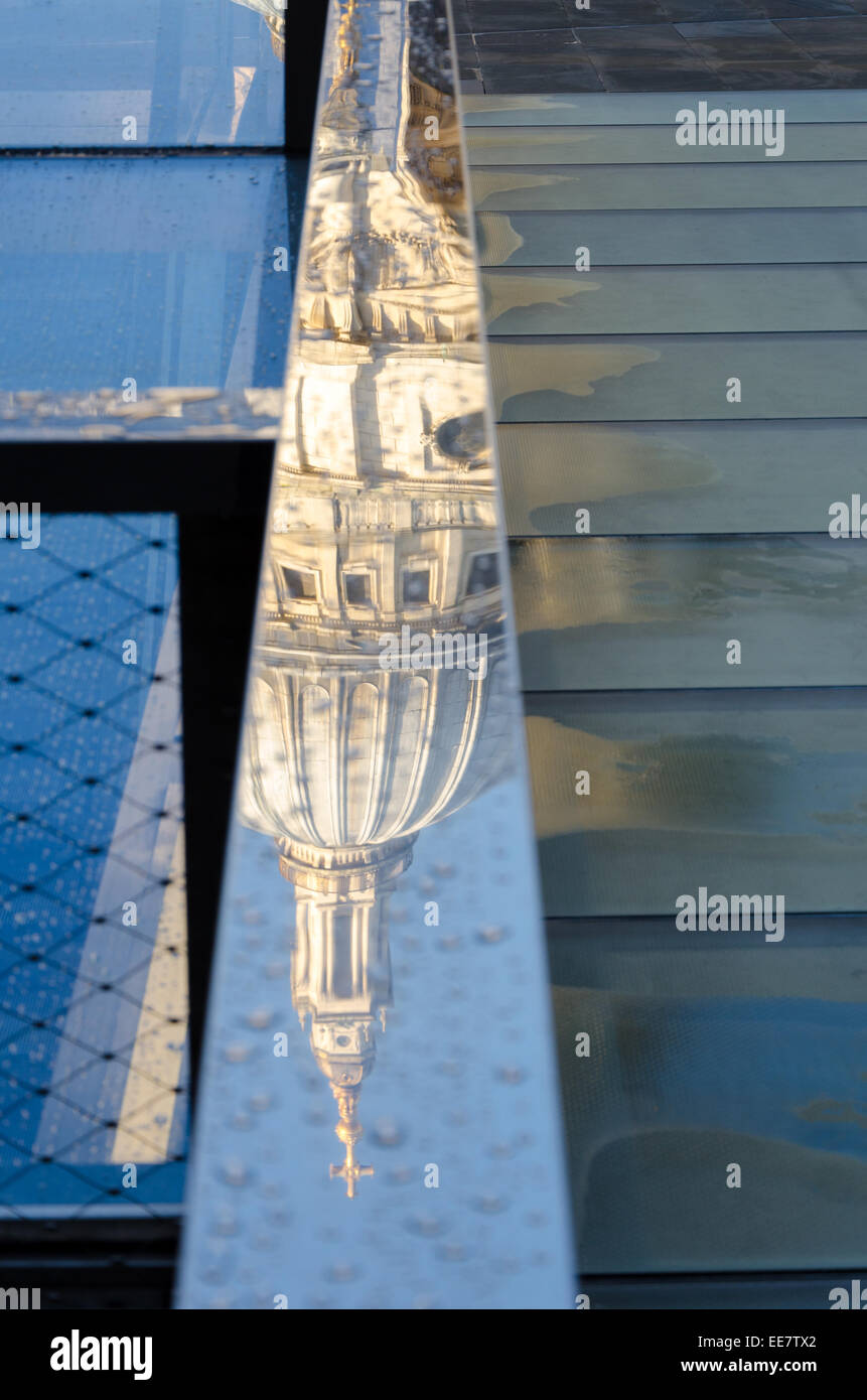 St Paul's Cathedral reflected in the glass of One New Change shopping centre. London, UK Stock Photo