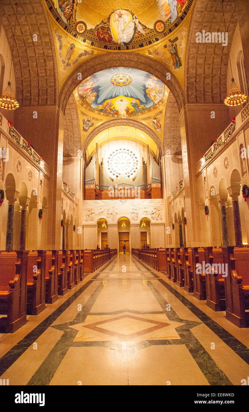 Interior architecture of The Basilica of the National Shrine of the