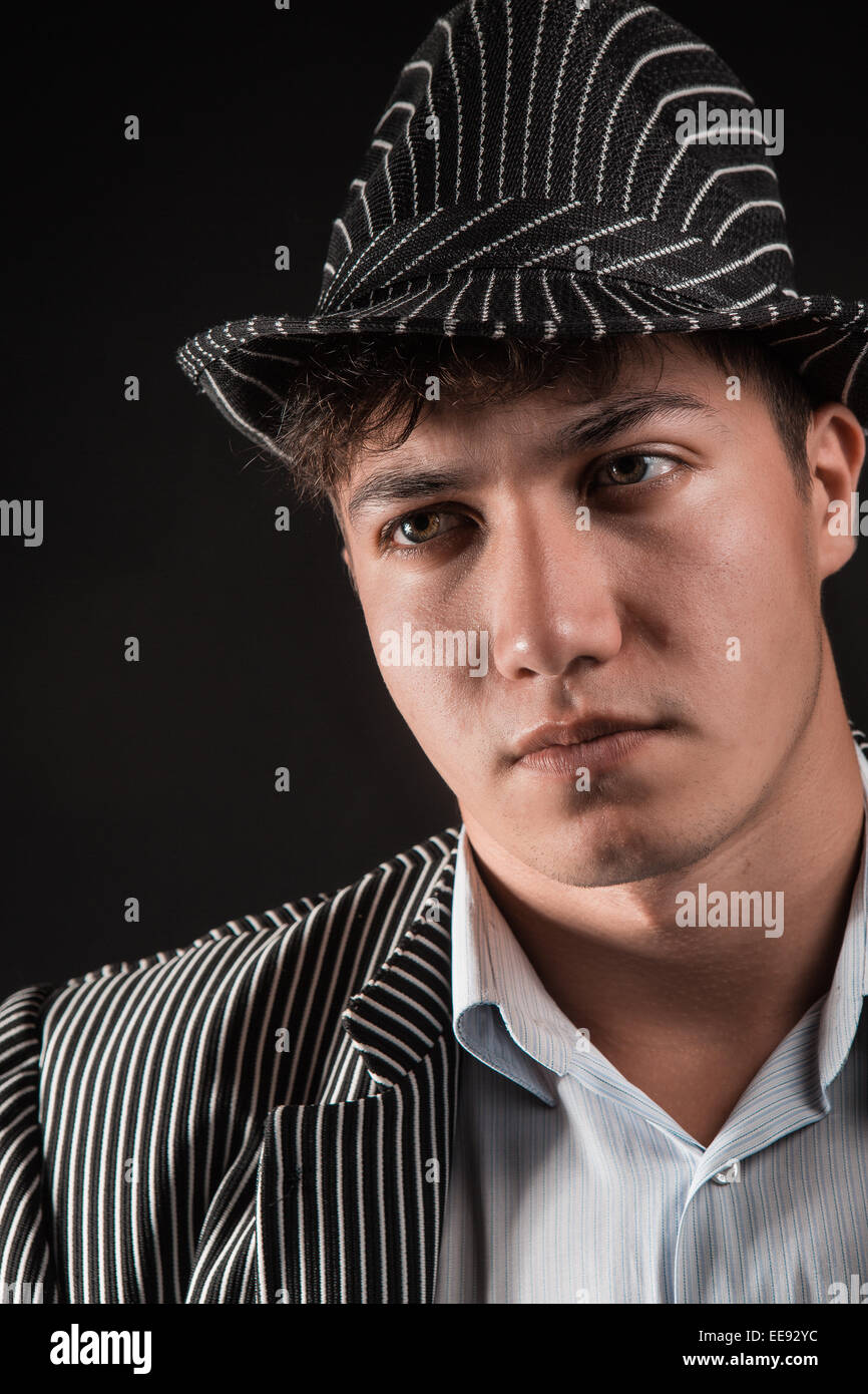 Represent - Man - Grey - Hat