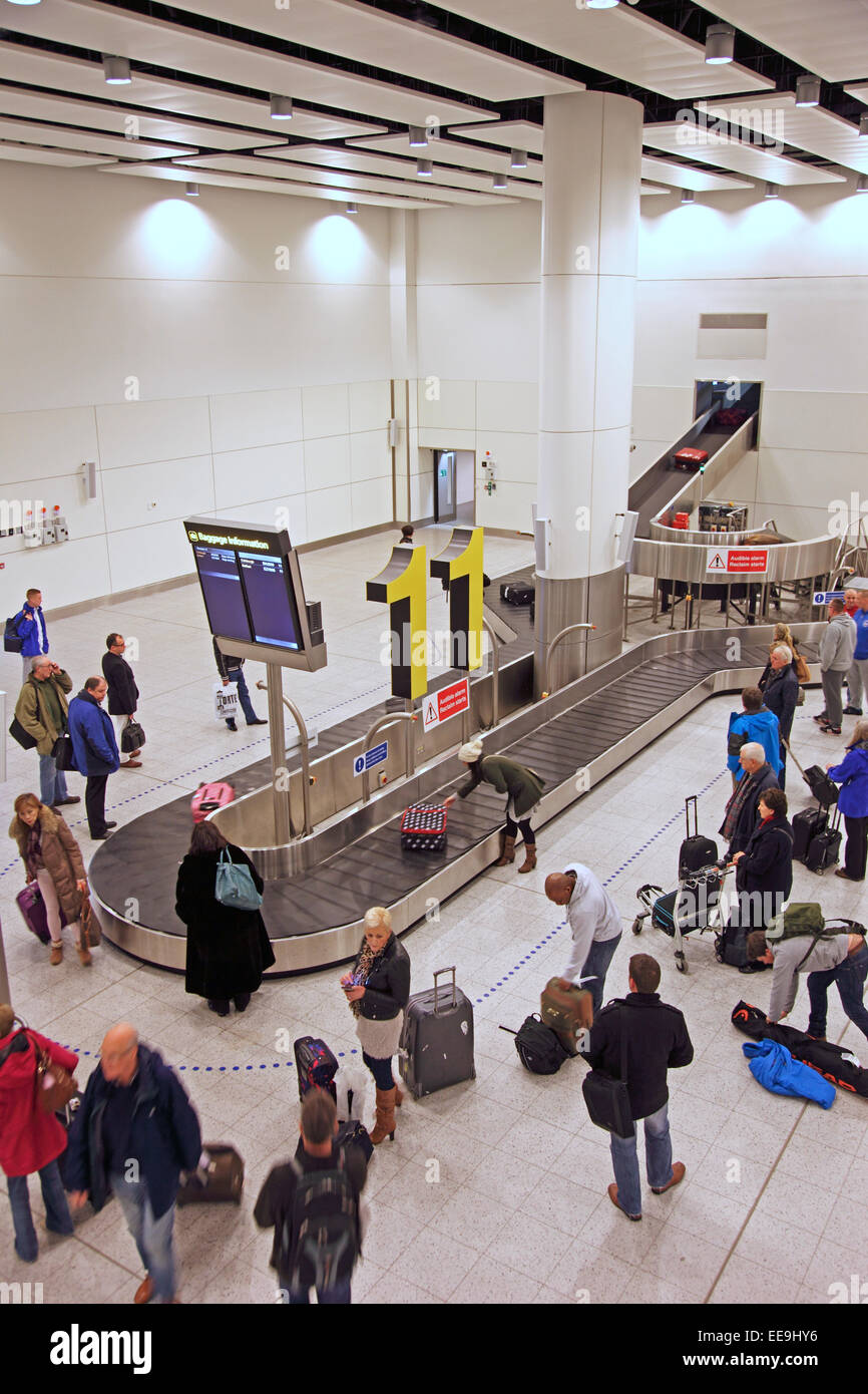 Lost baggage hires stock photography and images Alamy