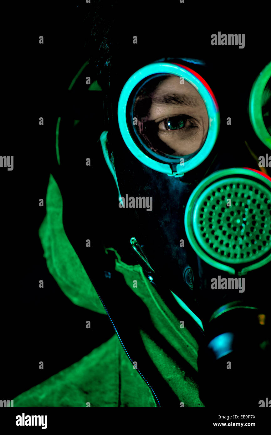 Man in black cloak with hood hi-res stock photography and images - Alamy