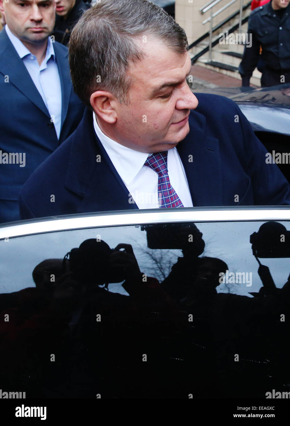 Serdyukov took up the new: the ex-Minister of Defense moved to Russian Technologies 15.11.2013 Serdyukov took up the new: the ex-Minister of Defense moved to Russian Technologies 15.11.2013