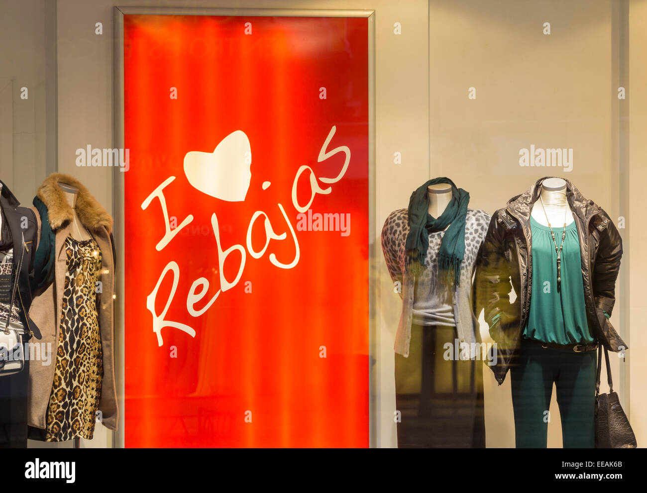 Sale sign in spanish rebajas hi res stock photography and images Alamy