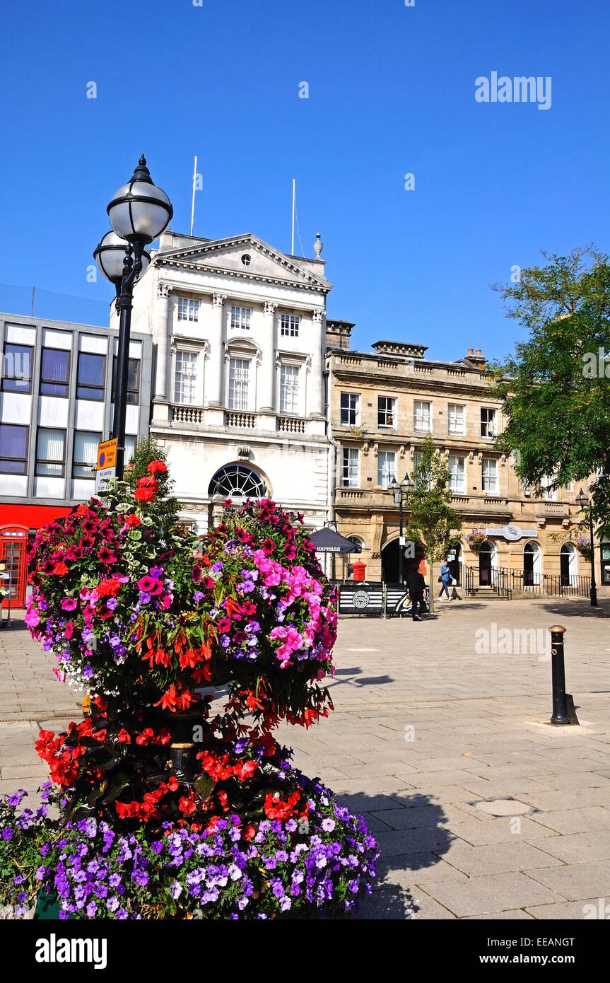 View of Market Square with pretty flowers in the foreground, Stafford, Staffordshire, England, UK, Western Europe. Stock Photo