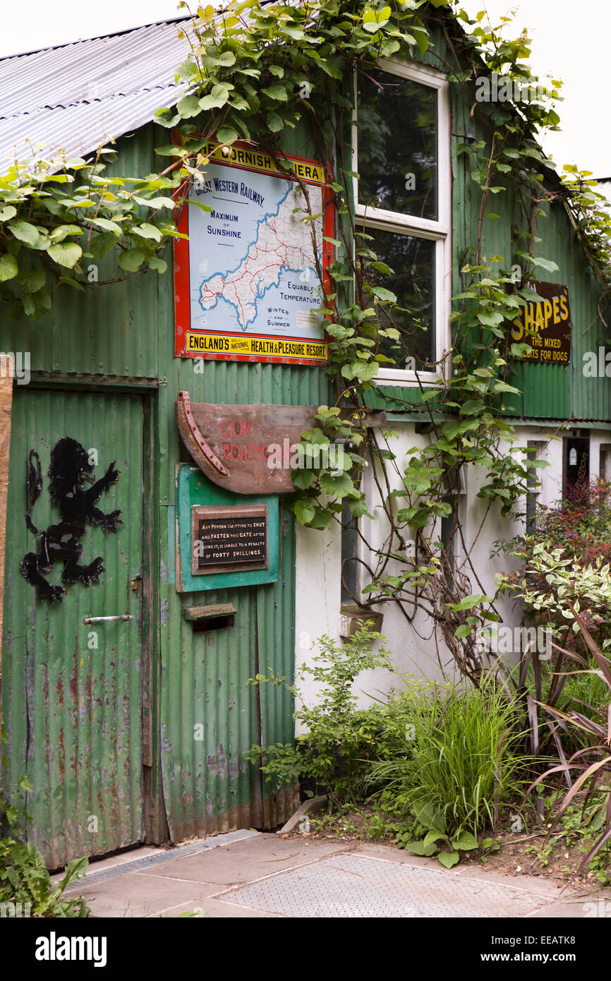 UK, London, Twickenham, Eel Pie Island, Lion Boathouse, eccentric