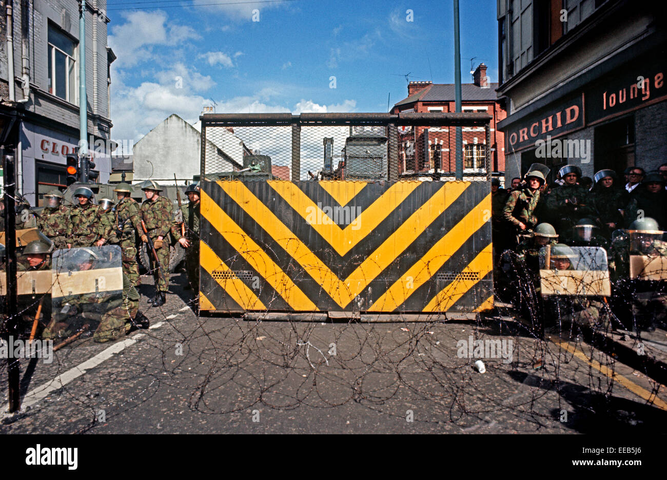 Belfast troubles 70s hires stock photography and images Alamy