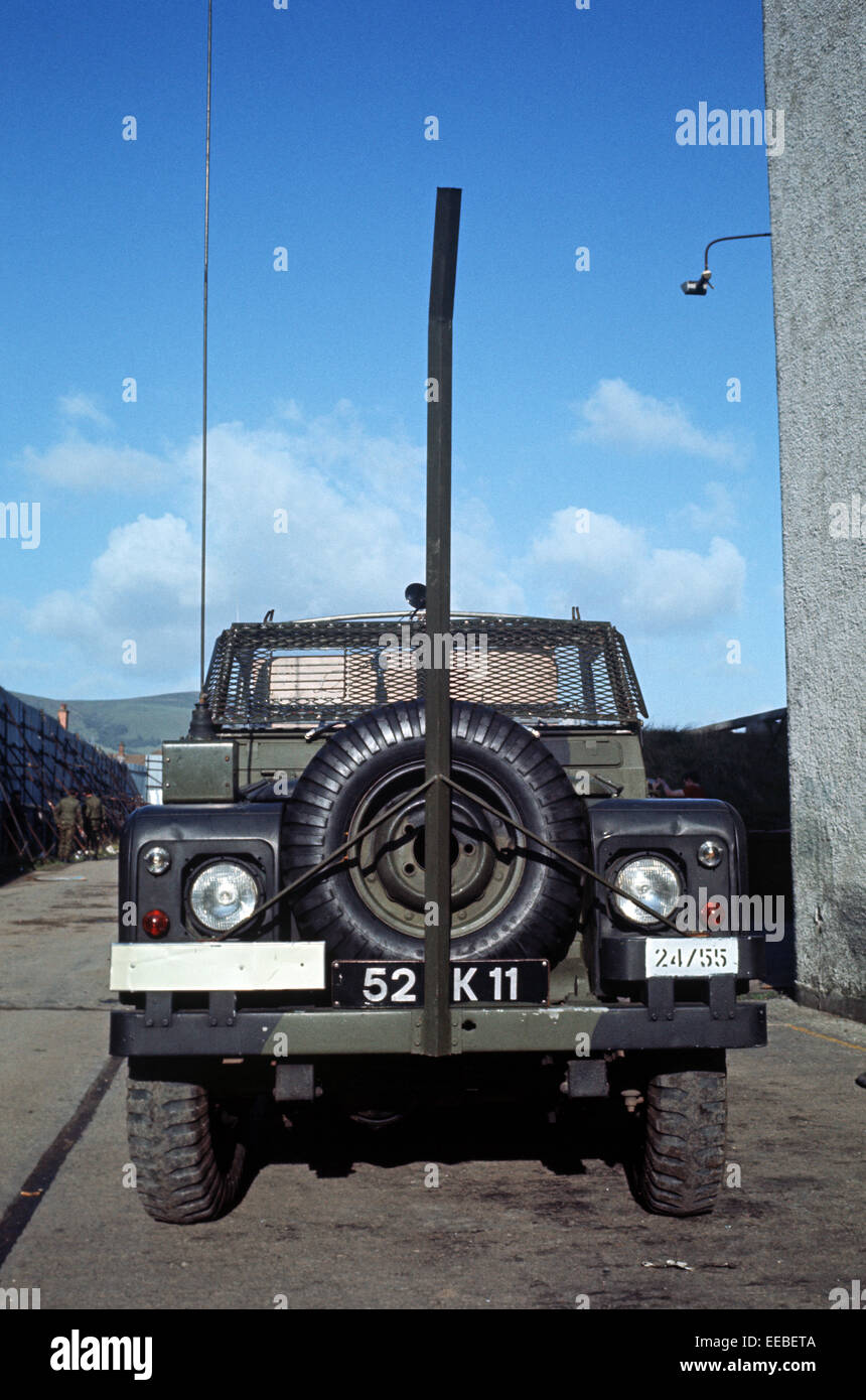WEAPONS OF ULSTER - FEBRUARY 1972. British Army Land Rover with anti handling device to cut wires strung across roads during The Troubles, Northern Ireland. Stock Photo